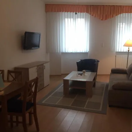 호텔 Rose Inklusive Fruehstueck, Saunanutzung Und Parkplaetze Nach Verfuegbarkeit 하이델베르크