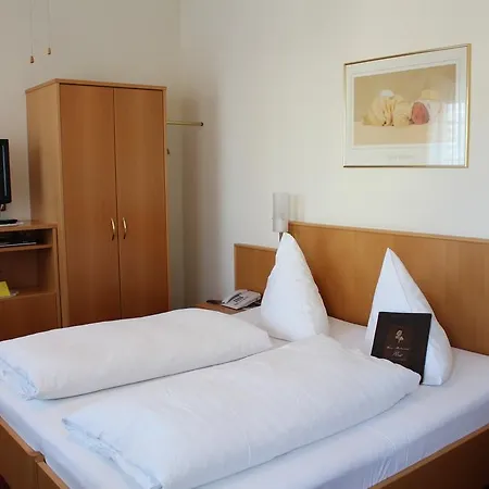 Rose Inklusive Fruehstueck & Saunanutzung Hotel 3*