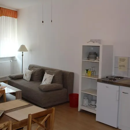 Rose Inklusive Fruehstueck, Saunanutzung Und Parkplaetze Nach Verfuegbarkeit Heidelberg
