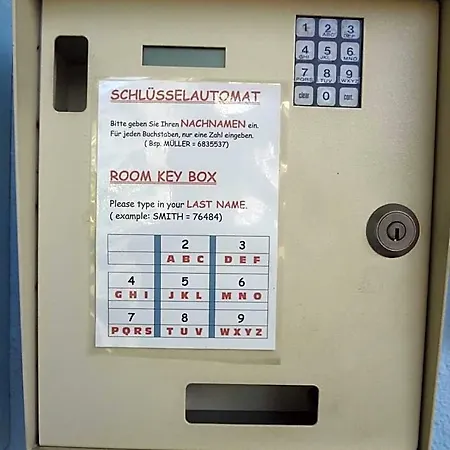 Rose Inklusive Fruehstueck, Saunanutzung Und Parkplaetze Nach Verfuegbarkeit