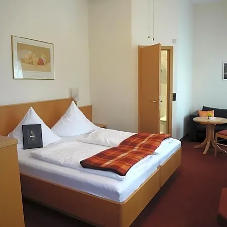 호텔 Rose Inklusive Fruehstueck, Saunanutzung Und Parkplaetze Nach Verfuegbarkeit 하이델베르크