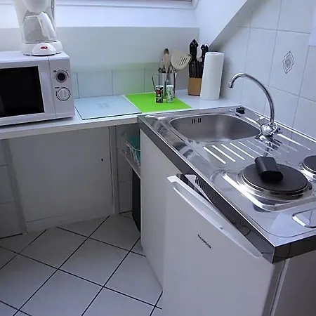 Rose Inklusive Fruehstueck, Saunanutzung Und Parkplaetze Nach Verfuegbarkeit 3* 하이델베르크