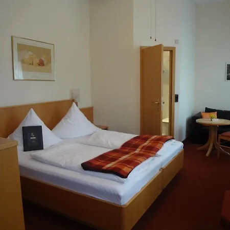 Rose Inklusive Fruehstueck & Saunanutzung Hotel 3*