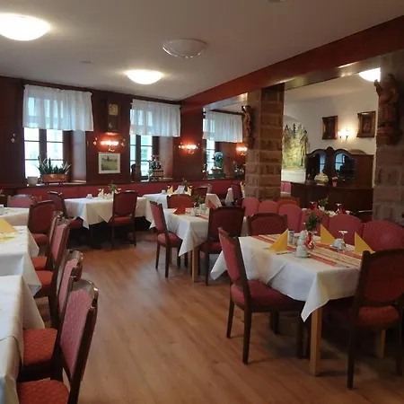 Rose Inklusive Fruehstueck & Saunanutzung Hotel