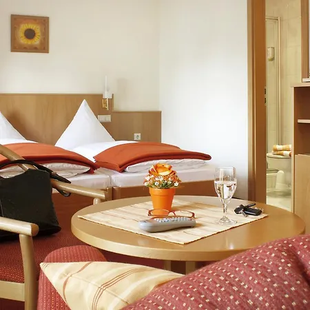 Rose Inklusive Fruehstueck & Saunanutzung 3*