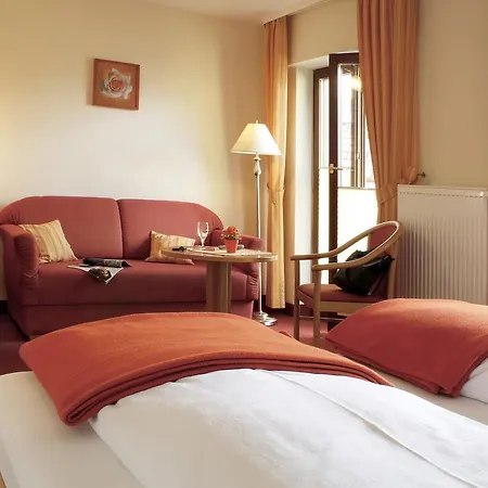 Rose Inklusive Fruehstueck & Saunanutzung Hotel