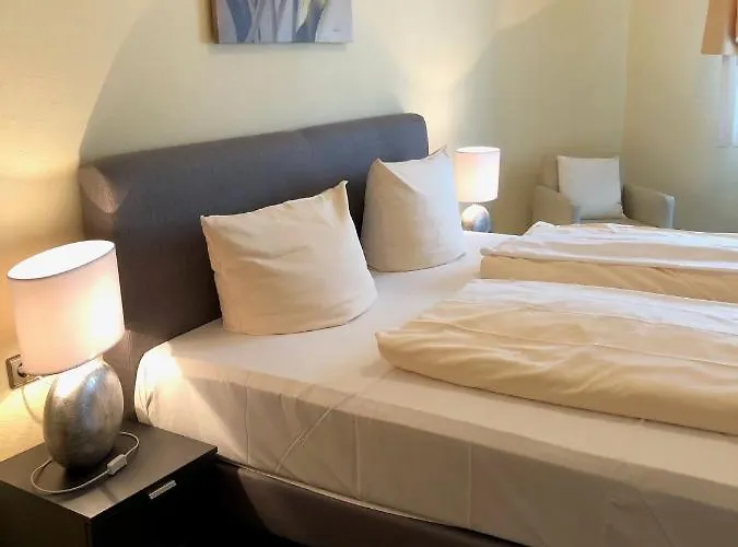 Отель Rose Inklusive Fruehstueck, Saunanutzung Und Parkplaetze Nach Verfuegbarkeit Хайдельберг