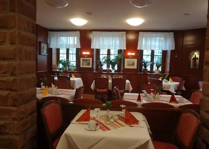 Rose Inklusive Fruehstueck, Saunanutzung Und Parkplaetze Nach Verfuegbarkeit 3* Heidelberg