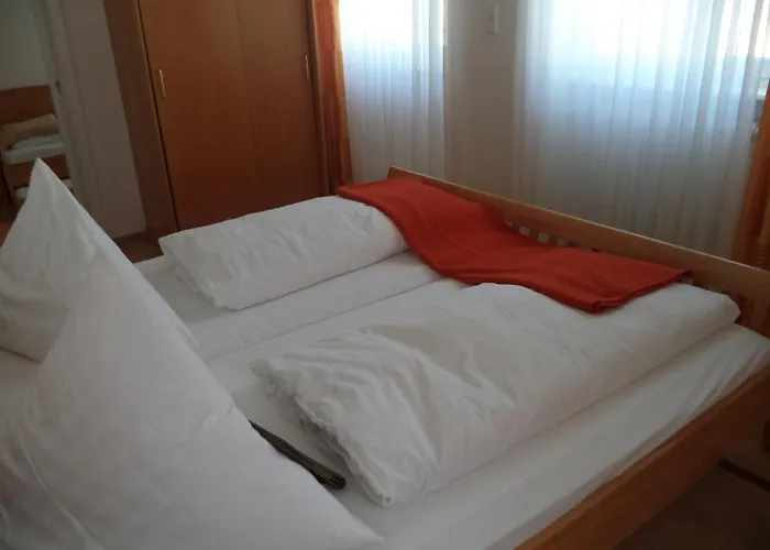 Отель Rose Inklusive Fruehstueck, Saunanutzung Und Parkplaetze Nach Verfuegbarkeit Хайдельберг