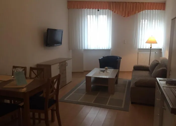 Hotel Rose Inklusive Fruehstueck, Saunanutzung Und Parkplaetze Nach Verfuegbarkeit Heidelberg